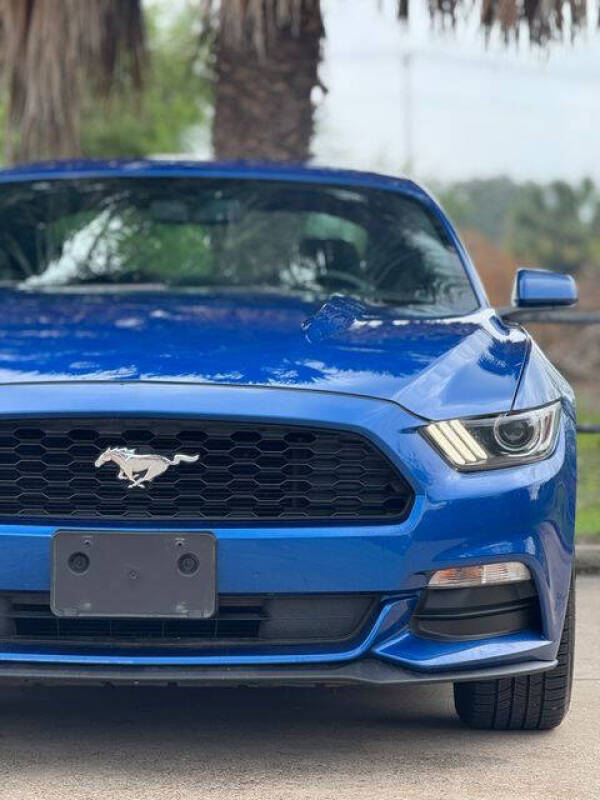 2017 Ford Mustang V6