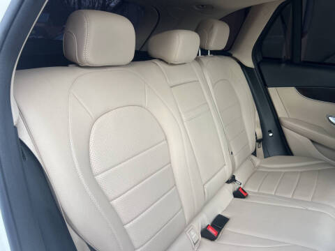 2017 Mercedes-Benz GLC GLC 300 4MATIC