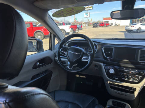 2020 Chrysler Pacifica Touring L