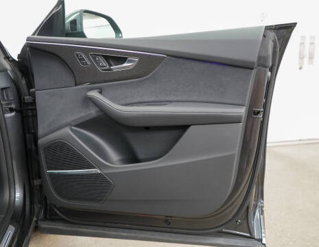 2023 Audi SQ8 4.0T quattro Premium Plus