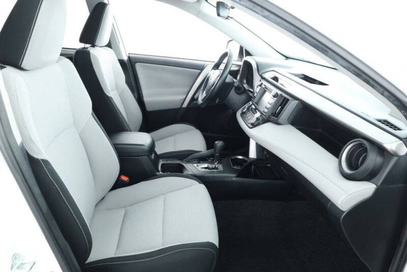 2018 Toyota RAV4 Hybrid XLE