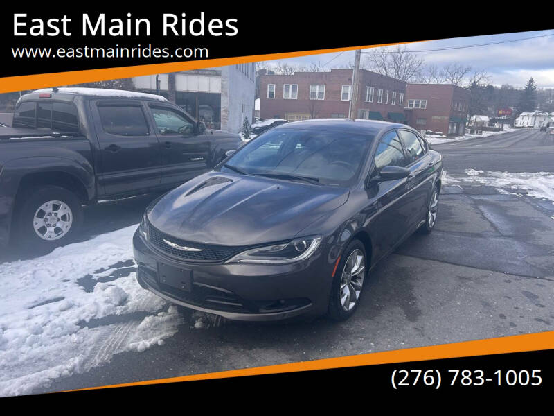 2015 Chrysler 200 for sale at East Main Rides in Marion VA