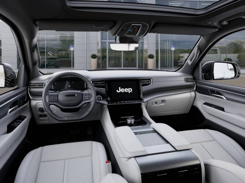 2025 Jeep Wagoneer L