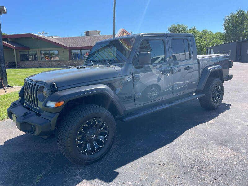Motor Co Car Dealer in Fairmont, MN