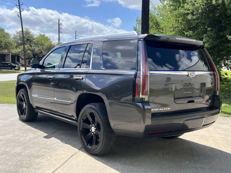 2016 Cadillac Escalade Premium Collection