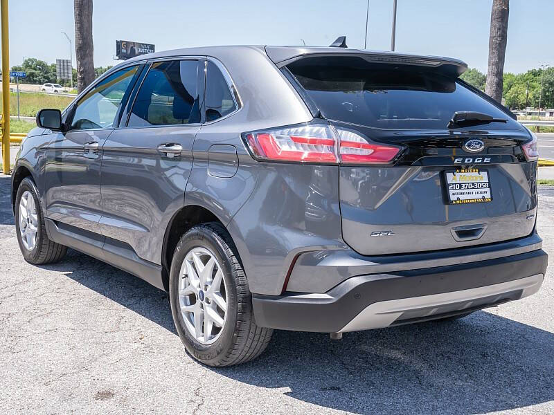2022 Ford Edge