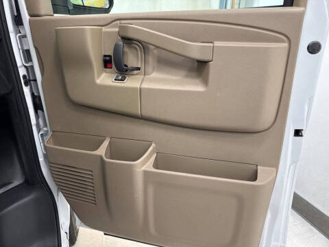 2025 Chevrolet Express 2500