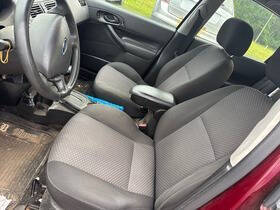 2007 Ford Focus ZX5 SES