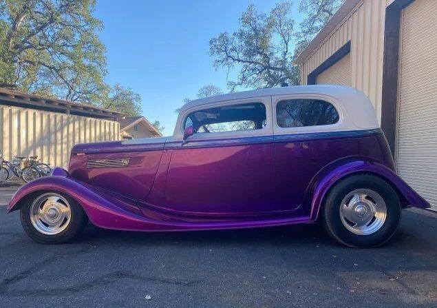 1933 Ford Victoria