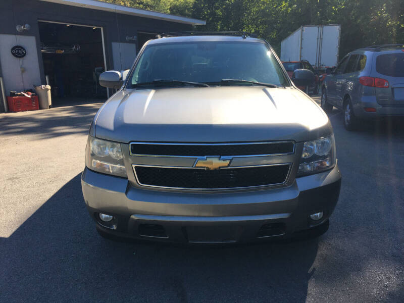 2007 Chevrolet Avalanche for sale at Mikes Auto Center INC. in Poughkeepsie NY