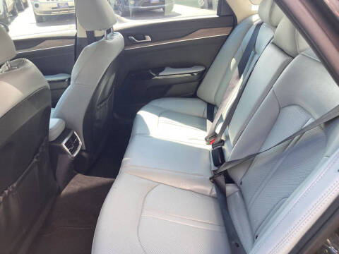 2022 Kia K5 EX