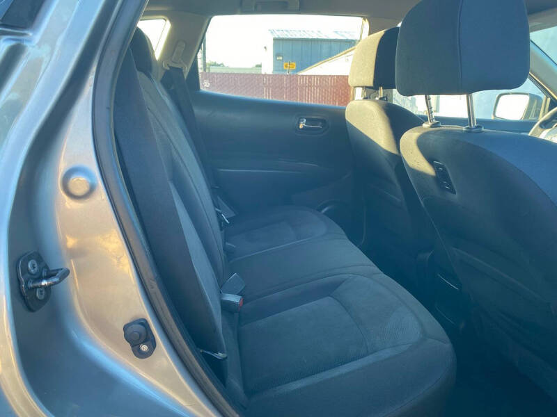 2015 Nissan Rogue Select S