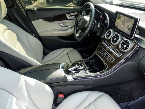 2016 Mercedes-Benz C-Class