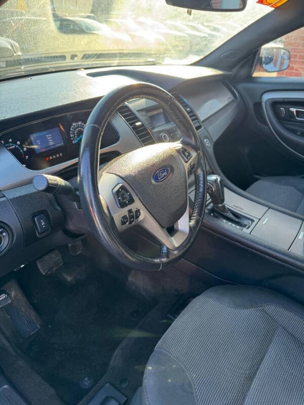 2013 Ford Taurus SEL