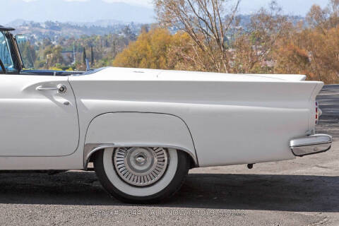 1957 Ford Thunderbird