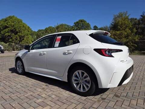 2026 Toyota Corolla Hatchback SE