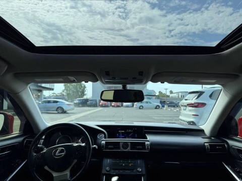 2016 Lexus IS 200t