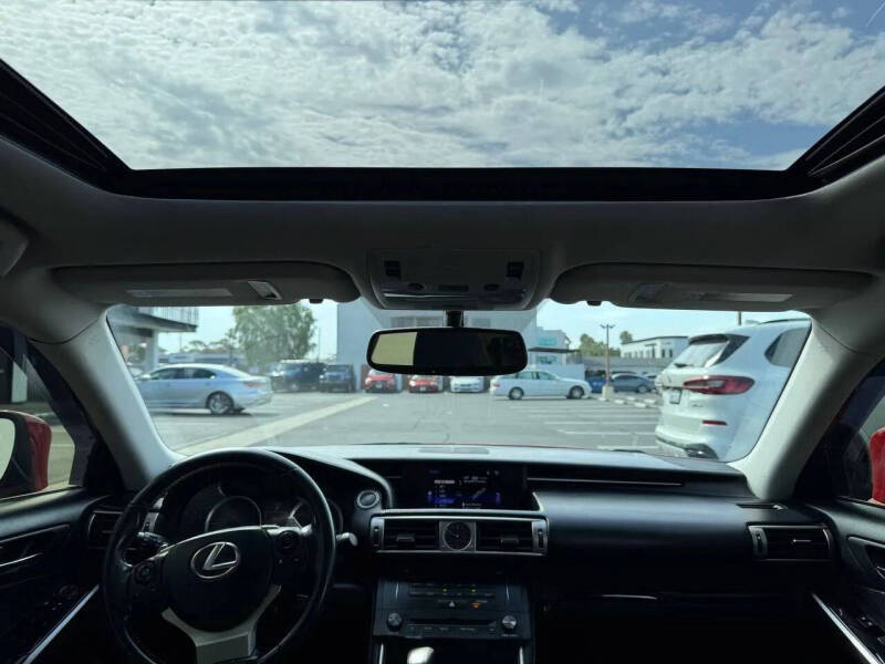 2016 Lexus IS 200t