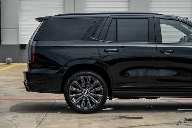 2025 Cadillac Escalade-V