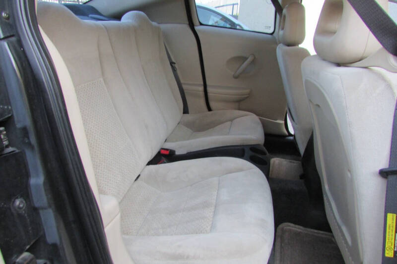 2006 Saturn Ion 3