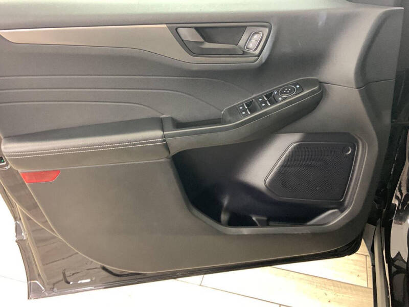 2023 Ford Escape Hybrid Active