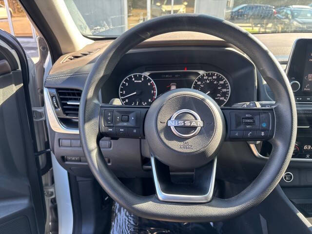 2022 Nissan Rogue SV