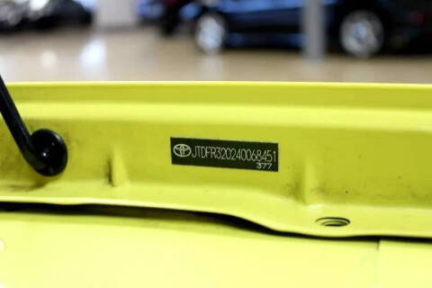 2004 Toyota MR2 Spyder