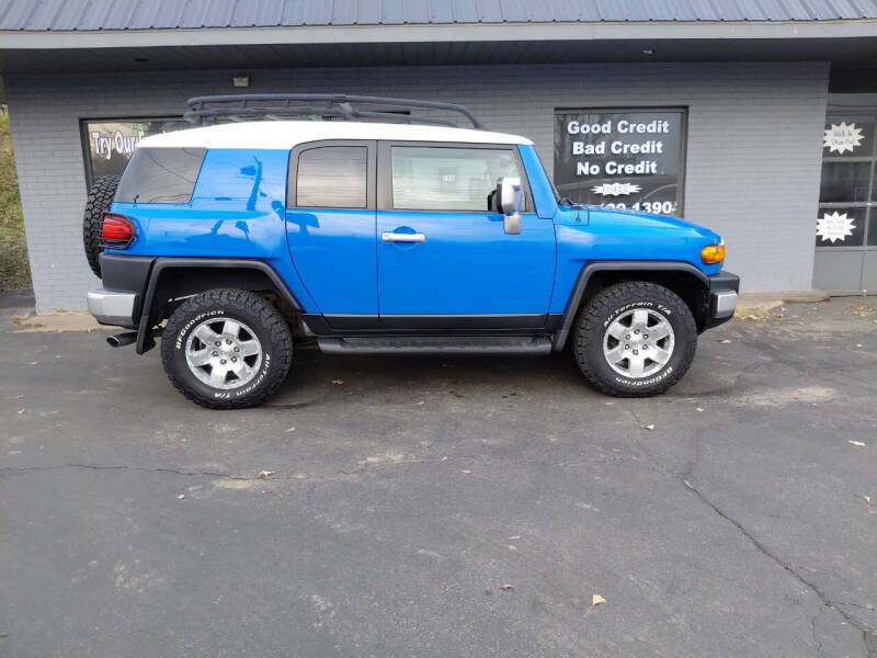 2009 Toyota FJ Cruiser Base's photo