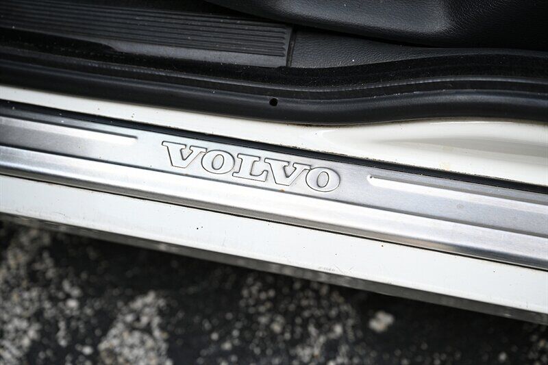 2004 Volvo C70 25