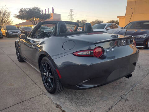 2016 Mazda MX-5 Miata Club