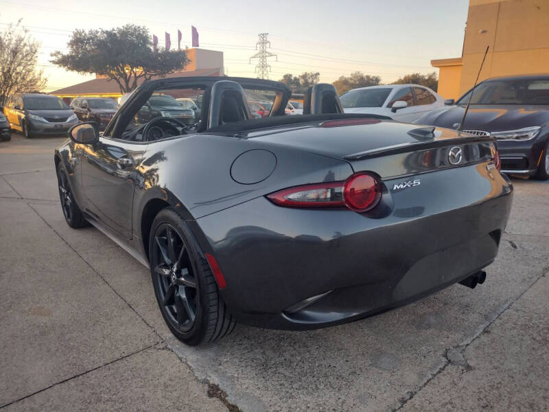 2016 Mazda MX-5 Miata Club