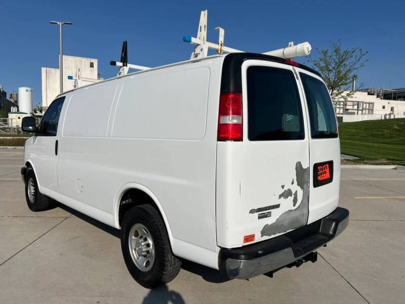 2016 Chevrolet Express 2500