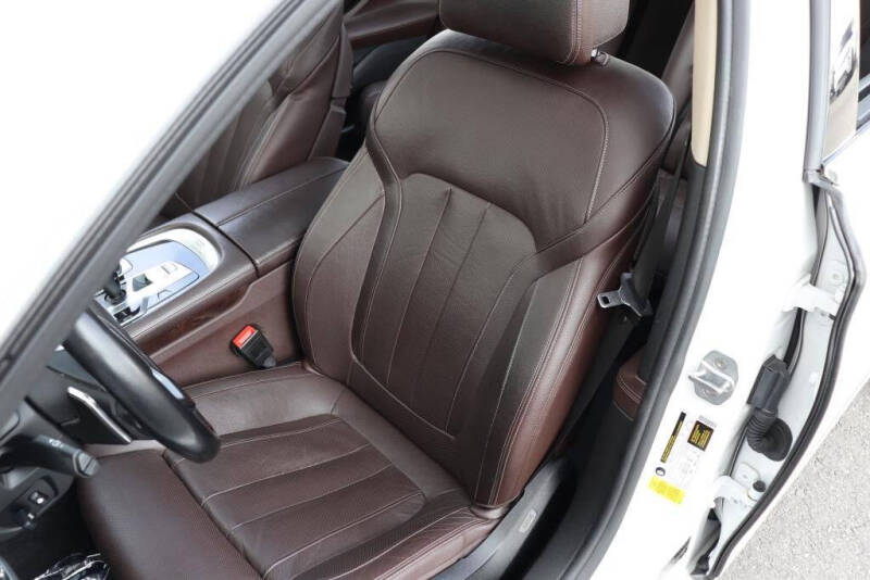 2016 BMW 7 Series 740i