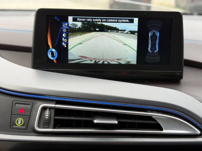 2016 BMW i8