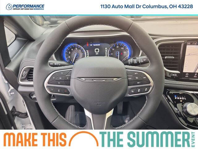 2027 Chrysler Pacifica Select