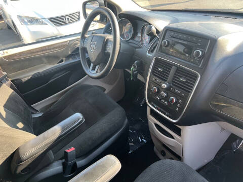 2015 Dodge Grand Caravan SE