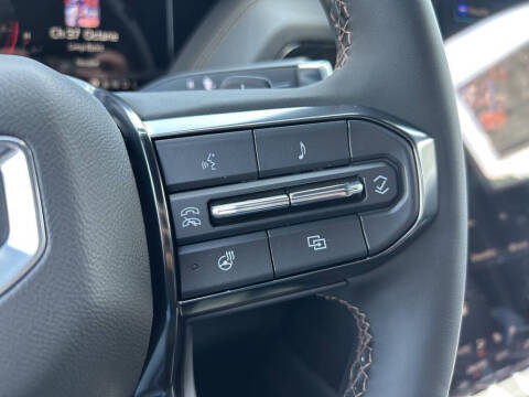 2025 GMC Yukon XL AT4