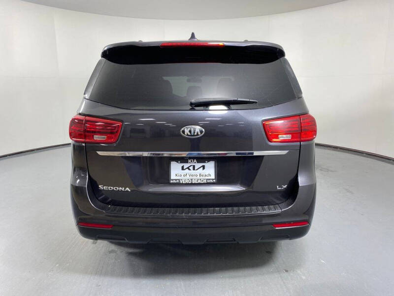2019 Kia Sedona LX
