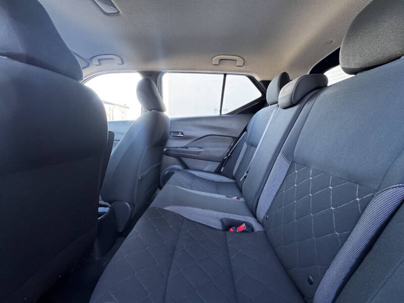 2020 Nissan Kicks SV