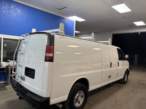 2017 Chevrolet Express 2500