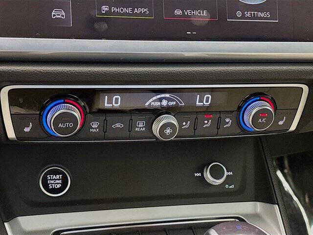 2022 Audi Q3 quattro S line Prem Plus 45 TFSI