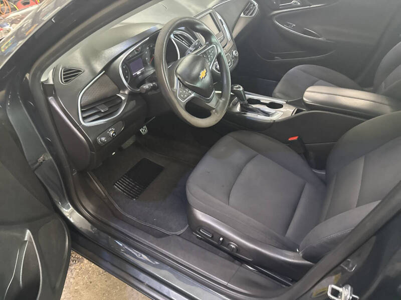 2017 Chevrolet Malibu LT