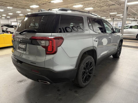 2023 GMC Acadia SLT