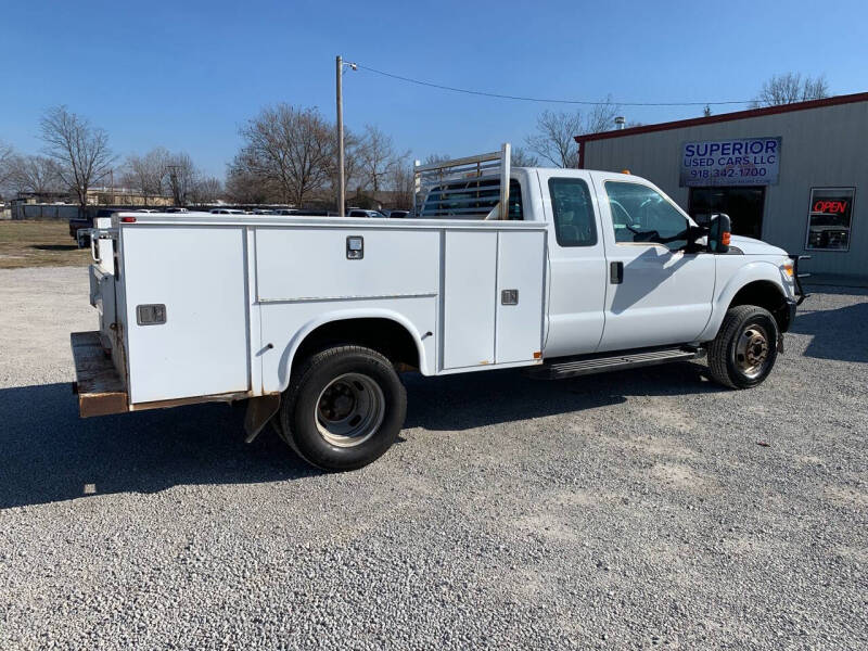 2013 Ford F-350 Super Duty Chassis Cab XL photo 6