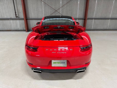 2018 Porsche 911 Carrera