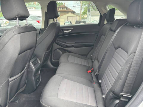2021 Ford Edge SE