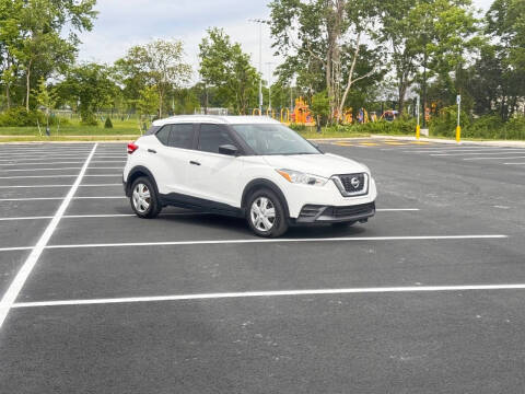 2019 Nissan Kicks S