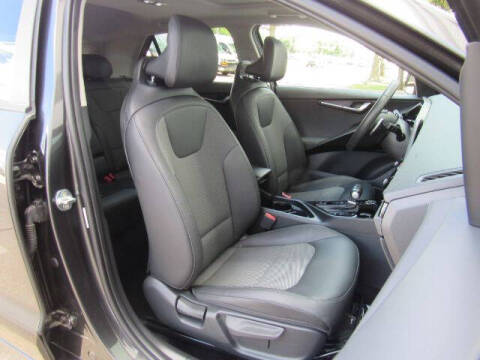 2023 Kia Niro EX Touring