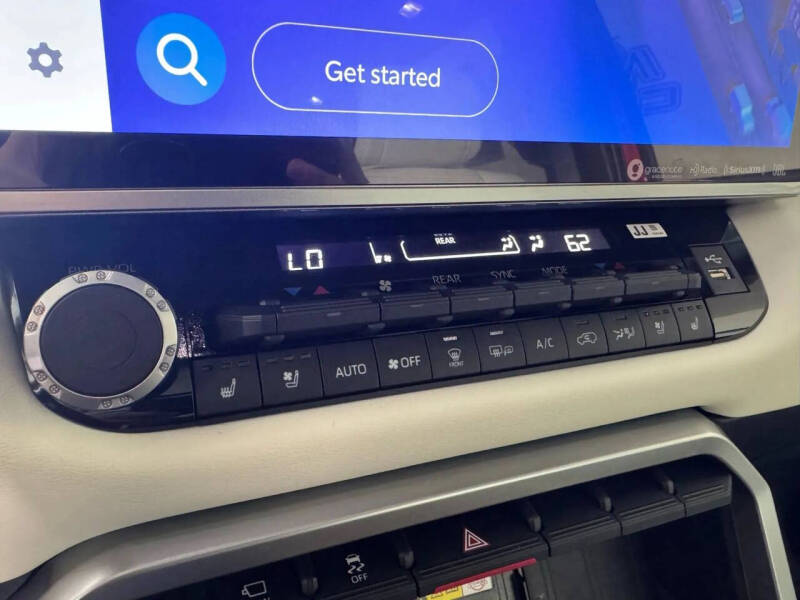 2023 Toyota Sequoia Capstone