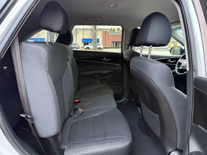 2020 Kia Sorento S V6